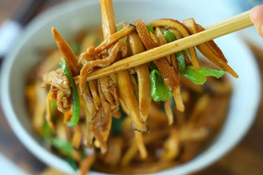 Trời nóng mà có món này, cả nhà "vét sạch" mâm cơm Trời nóng mà có món này, cả nhà "vét sạch" mâm cơm