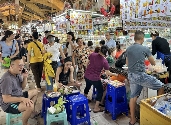 Ẩm thực TP.HCM lên TikTok: Phường Sài Gòn, Bến Thành, Chợ Lớn có gì hấp dẫn? Ẩm thực TP.HCM lên TikTok: Phường Sài Gòn, Bến Thành, Chợ Lớn có gì hấp dẫn?