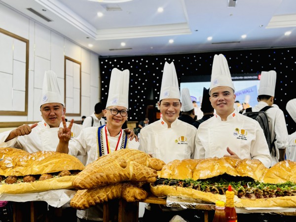 Ẩm thực Việt và màn công diễn đẹp mắt tại TP.HCM: Món ngon từ 100 loại cá Ẩm thực Việt và màn công diễn đẹp mắt tại TP.HCM: Món ngon từ 100 loại cá