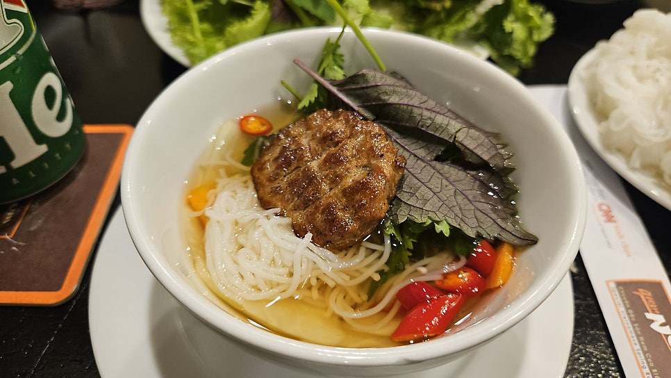 Đặc sản Hà Nội khiến du khách người Hàn về nước vẫn thấy thèm Đặc sản Hà Nội khiến du khách người Hàn về nước vẫn thấy thèm