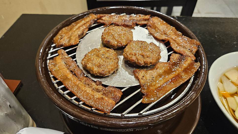 Đặc sản Hà Nội khiến du khách người Hàn về nước vẫn thấy thèm Đặc sản Hà Nội khiến du khách người Hàn về nước vẫn thấy thèm