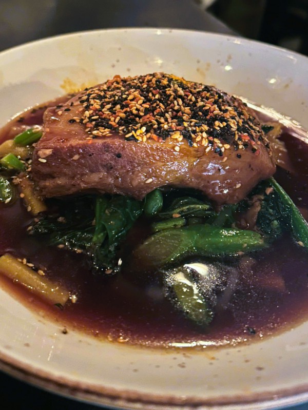 Đầu bếp gốc Việt chinh phục Las Vegas: 'Con cừu đen' thành niềm tự hào ẩm thực