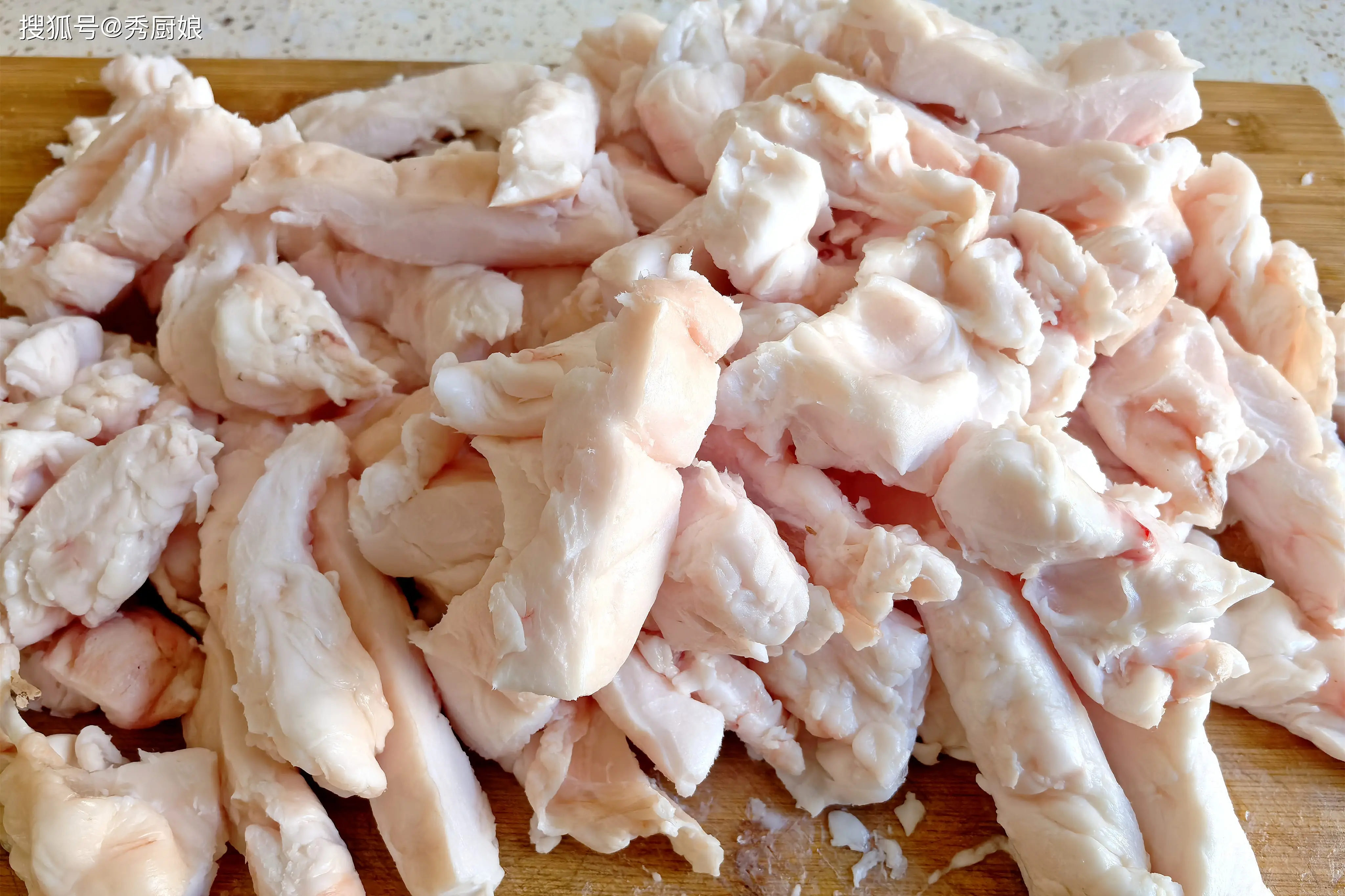 Để mỡ heo thơm ngậy không hôi, áp dụng ngay tuyệt chiêu “3 cho - 3 không” Để mỡ heo thơm ngậy không hôi, áp dụng ngay tuyệt chiêu “3 cho - 3 không”