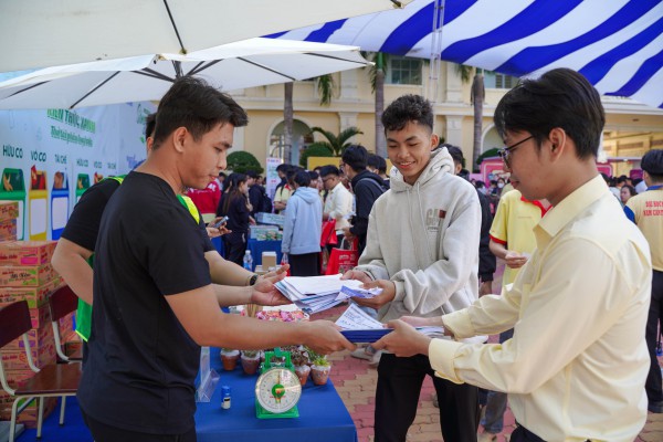 Bài học, động lực thay đổi thói quen từ ngày hội sống xanh sống khỏe