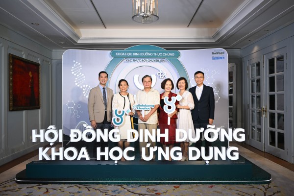 Lần đầu tiên có Hội đồng bác sĩ giải đáp mọi thắc mắc nuôi con cho 'các mom' Lần đầu tiên có Hội đồng bác sĩ giải đáp mọi thắc mắc nuôi con cho 'các mom'