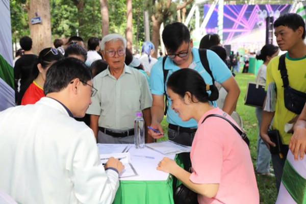 Qua 6 mùa Ngày Dinh dưỡng cộng đồng Việt Nam: Gần 10.000 người dân được hỗ trợ Qua 6 mùa Ngày Dinh dưỡng cộng đồng Việt Nam: Gần 10.000 người dân được hỗ trợ