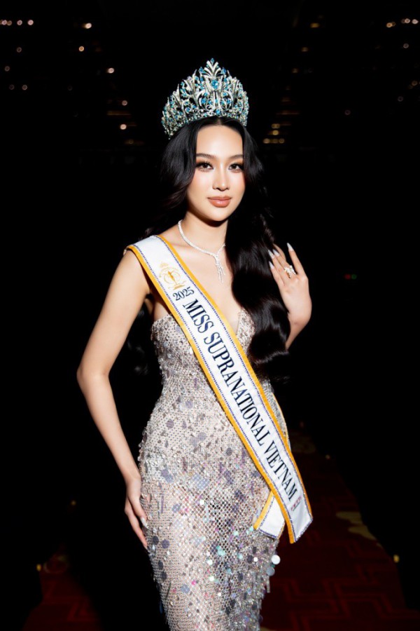 2 nàng hậu Kỳ Duyên: Trùng tên gọi, ngược phong cách