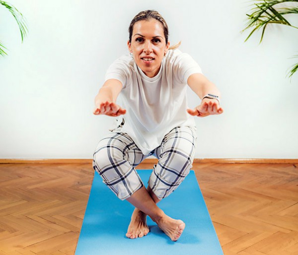 5 bài tập giúp tăng cường sức mạnh cho phụ nữ ngoài 50 tuổi