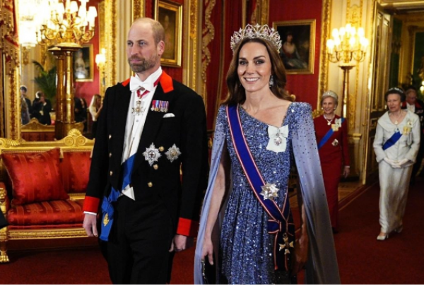 6 bộ trang phục làm nên 