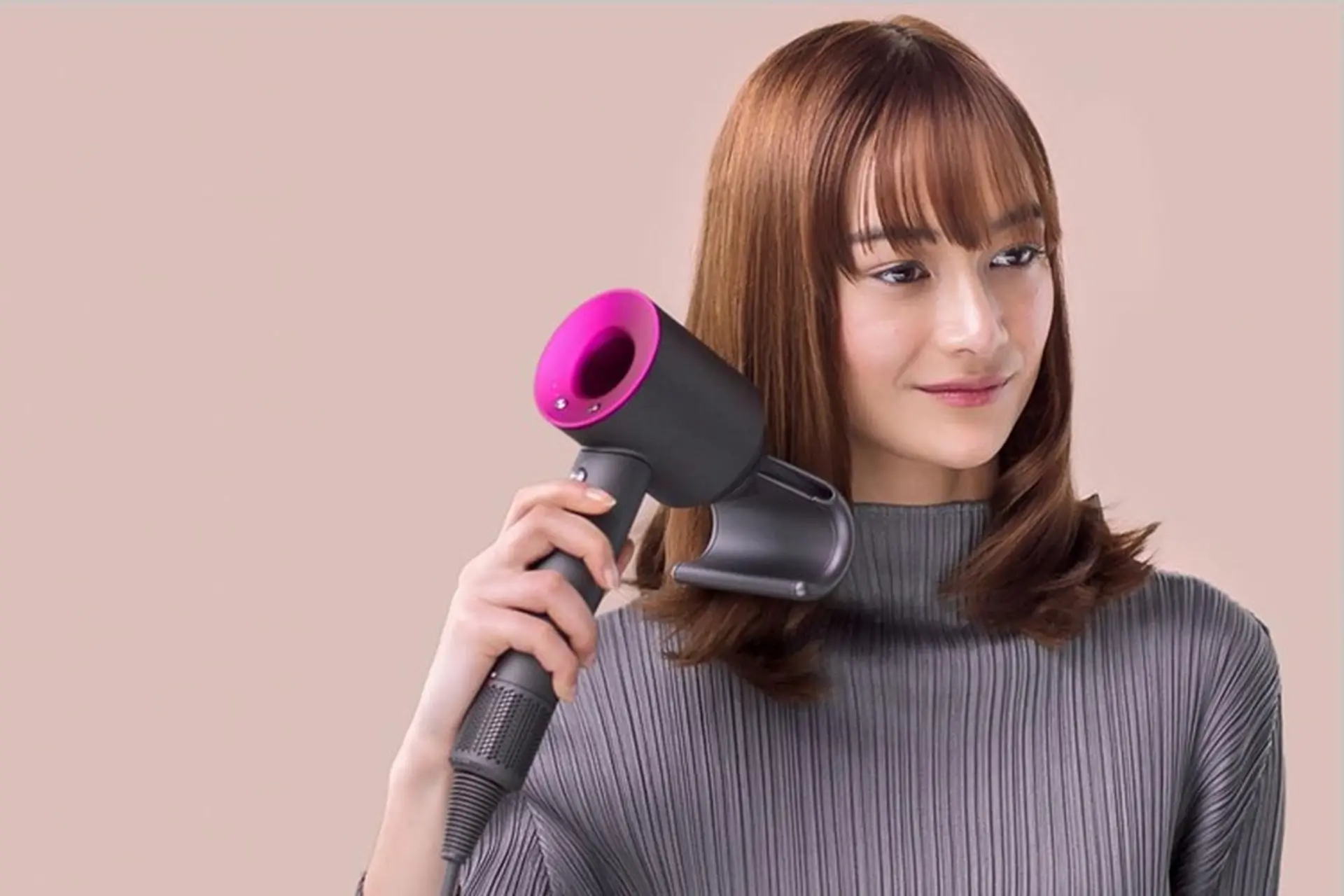 7 bước sấy tóc chuẩn salon giúp mái tóc mềm mượt, chắc khỏe