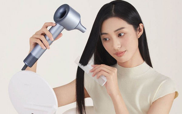 7 bước sấy tóc chuẩn salon giúp mái tóc mềm mượt, chắc khỏe