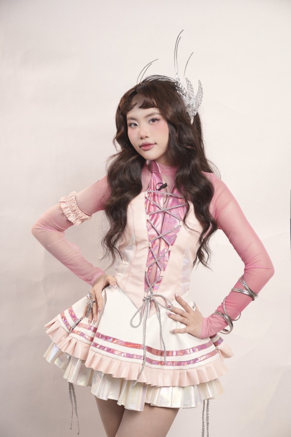 9 kiểu trang điểm ấn tượng làm nên ngôi vị Quán quân của Phương Mỹ Chi 9 kiểu trang điểm ấn tượng làm nên ngôi vị Quán quân của Phương Mỹ Chi