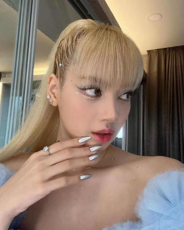 Xót xa tin ông ngoại Lisa BLACKPINK qua đời vào đúng ngày sinh nhật lần  thứ 24 của nữ idol