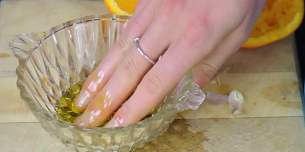 Cách chăm sóc và phục hồi móng tay yếu, dễ gãy