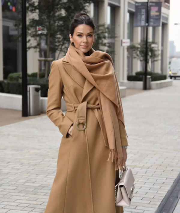 Cách dùng khăn choàng đơn giản để vừa tạo phong cách thời trang vừa giữ ấm