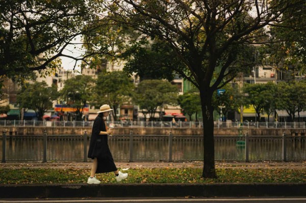 Chia sẻ bí quyết làm đẹp: Phụ nữ tuổi 30 - quần áo cũng là một ‘tấm danh thiếp’