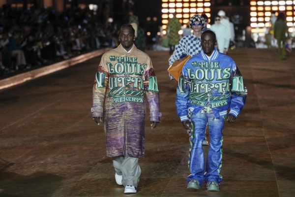 Cuộc kết hợp giữa sao nhạc pop Pharrell Williams và thương hiệu Louis Vuitton