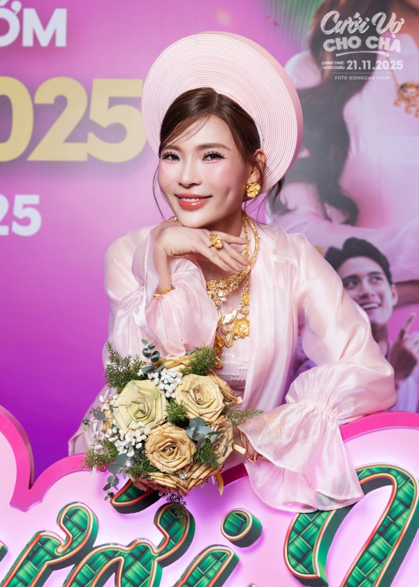 Dàn sao Việt khoe sắc ngày công chiếu phim Dàn sao Việt khoe sắc ngày công chiếu phim