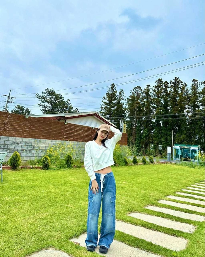 Diện áo sweater ngày trở gió đẹp như Red Velvet Diện áo sweater ngày trở gió đẹp như Red Velvet