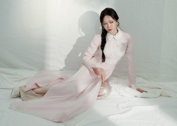 Diệu Nhi dịu dàng trong bộ ảnh áo dài tết