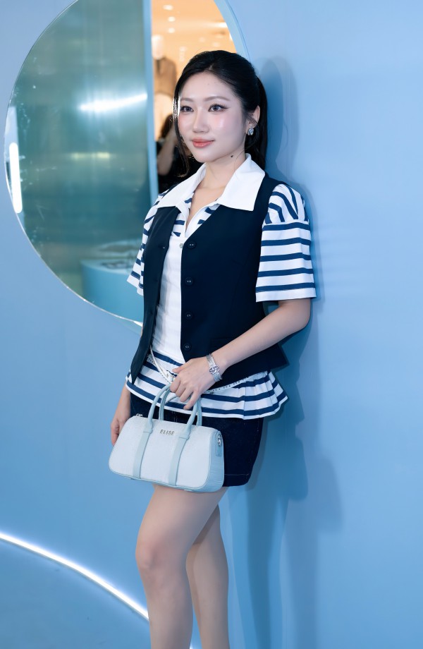 ELISE URBAN chào sân, định nghĩa lại thời trang đô thị cho phụ nữ hiện đại