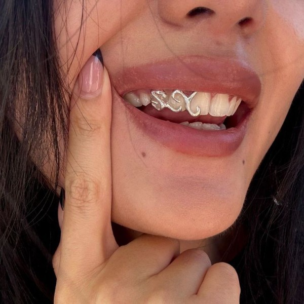 Gen Z biến phụ kiện trở thành tuyên ngôn sống động của cá tính Gen Z biến phụ kiện trở thành tuyên ngôn sống động của cá tính