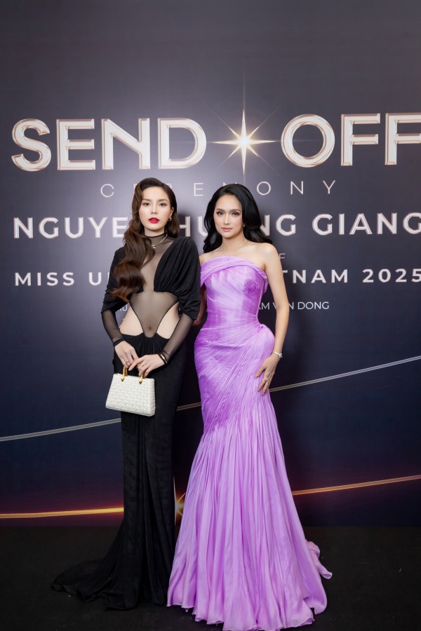 Hồ Ngọc Hà, Kỳ Duyên tiễn Hương Giang lên đường dự thi Miss Universe 2025 Hồ Ngọc Hà, Kỳ Duyên tiễn Hương Giang lên đường dự thi Miss Universe 2025