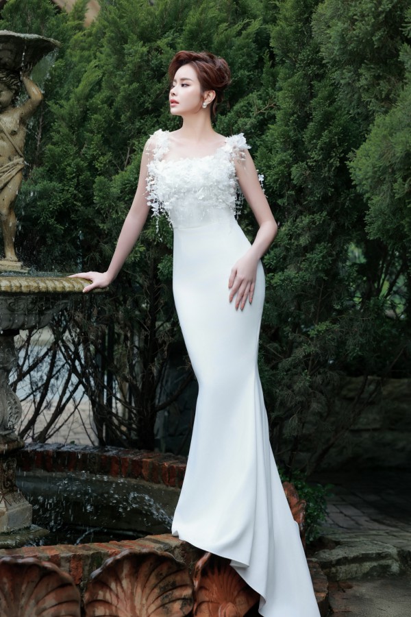 Hoa hậu Sella Trương khoe vẻ đẹp quyến rũ với váy cưới Hoa hậu Sella Trương khoe vẻ đẹp quyến rũ với váy cưới