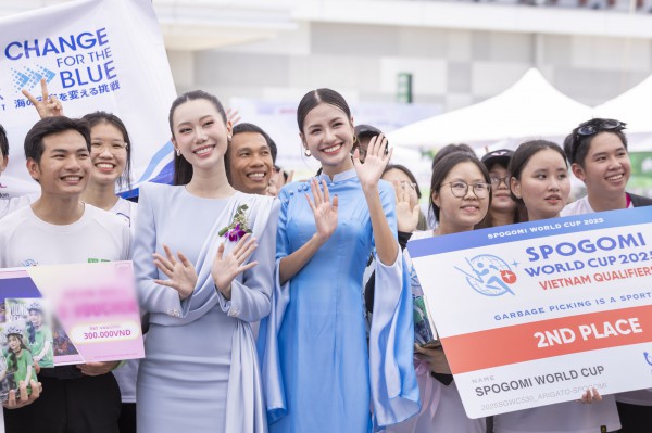 Hoa hậu Thanh Hà khoe sắc với áo dài, làm đại sứ cuộc thi nhặt rác bảo vệ môi trường Hoa hậu Thanh Hà khoe sắc với áo dài, làm đại sứ cuộc thi nhặt rác bảo vệ môi trường