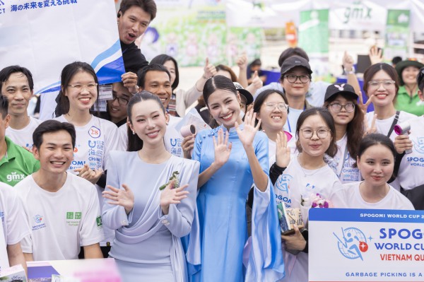 Hoa hậu Thanh Hà khoe sắc với áo dài, làm đại sứ cuộc thi nhặt rác bảo vệ môi trường Hoa hậu Thanh Hà khoe sắc với áo dài, làm đại sứ cuộc thi nhặt rác bảo vệ môi trường