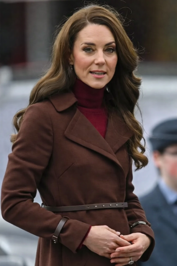 Học cách diện áo khoác dài chuẩn sang, vừa thanh lịch vừa tôn dáng như Công nương Kate Middleton