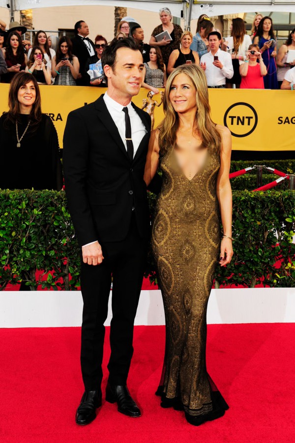 Jennifer Aniston và những bộ cánh trở thành biểu tượng của Hollywood Jennifer Aniston và những bộ cánh trở thành biểu tượng của Hollywood