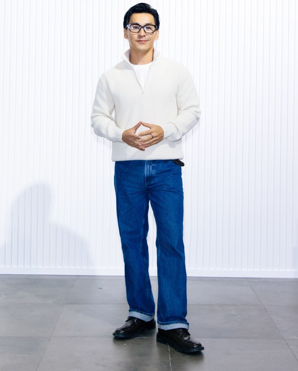 Jun Phạm, Thiên Minh phối quần jeans trẻ trung, lịch lãm