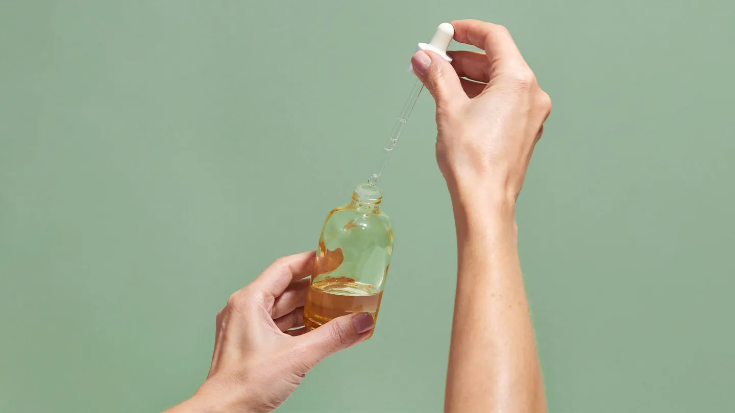 Khi nước hoa, tinh dầu trở thành liệu pháp tinh thần