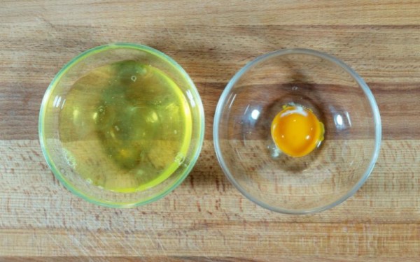 Làm đẹp từ gian bếp: Da mịn, tóc khỏe với lòng trắng trứng