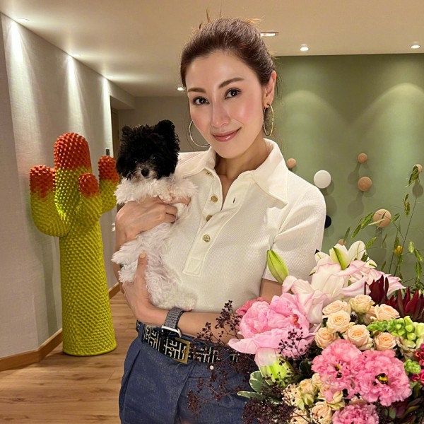 Lý Gia Hân trẻ đẹp tuổi 55 nhờ bổ sung thực phẩm giàu collagen