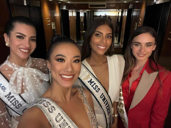Miss Universe 2021: Á hậu Kim Duyên diện đồ "chặt đẹp" nhiều đối thủ ở tiệc tối đầu tiên