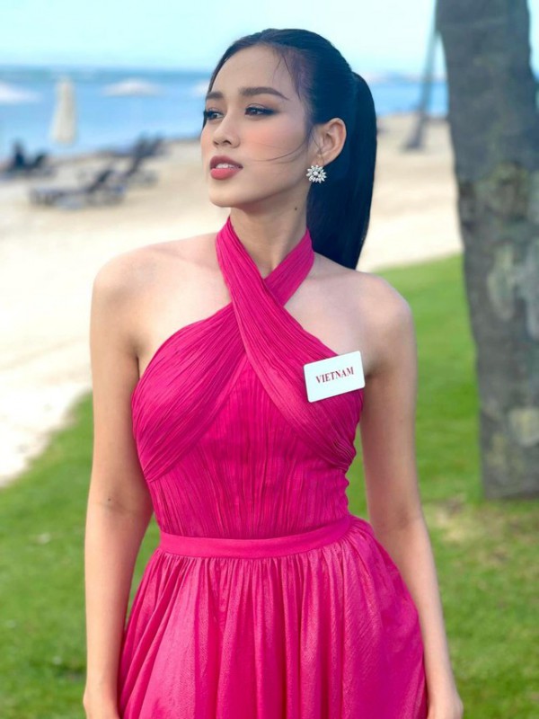 Miss World 2021: Hoàn thành phần thi Tài năng, Hoa hậu Đỗ Thị Hà khoe liền 3 bộ váy trong 1 ngày