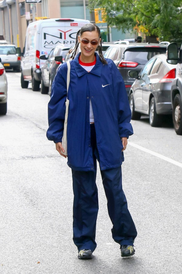 Mùa mưa mặc áo khoác gió sao cho vừa đẹp, vừa tiện? Mùa mưa mặc áo khoác gió sao cho vừa đẹp, vừa tiện?