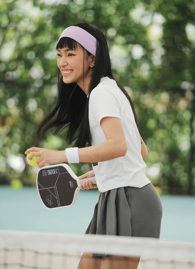 Mỹ nhân Việt lên đồ khoe eo săn chắc khi ra sân chơi pickleball