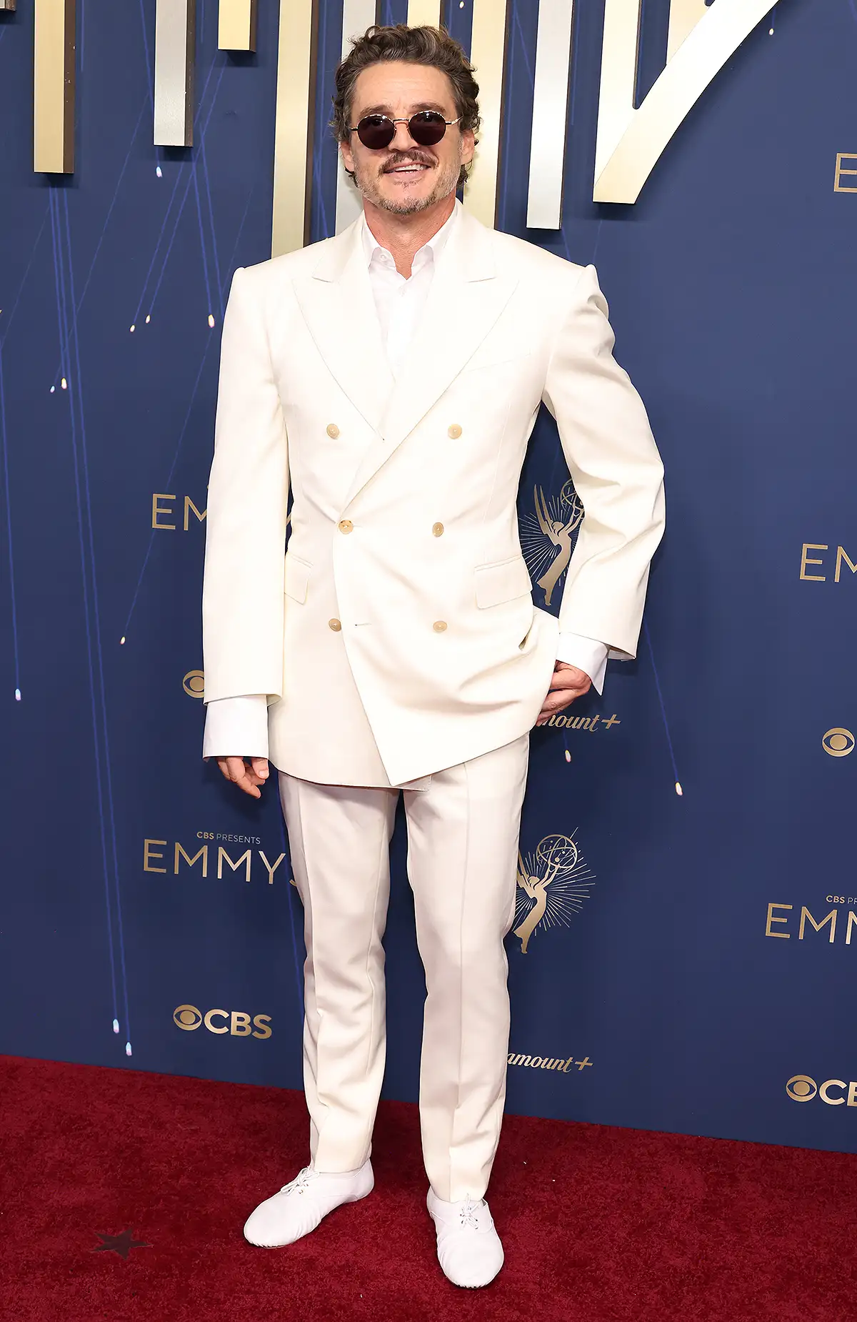 Ngắm dàn sao tỏa sáng trên thảm đỏ Emmy 2025 Ngắm dàn sao tỏa sáng trên thảm đỏ Emmy 2025