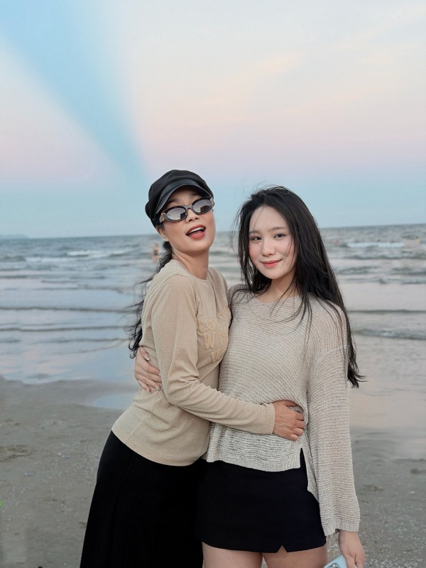 Nhan sắc con gái xinh như hoa hậu của NSND Trịnh Kim Chi&nbsp;