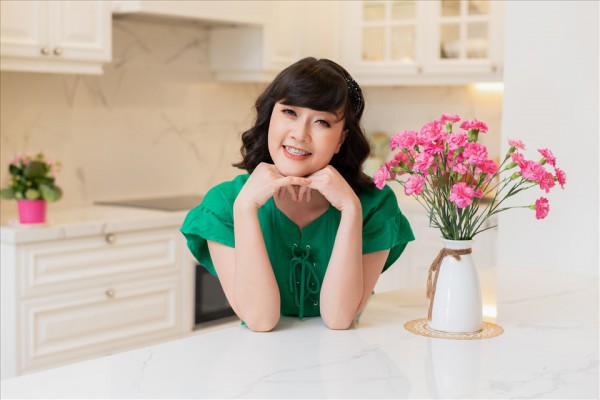 Nhan sắc của Vân Dung, Minh Vượng qua những mùa 