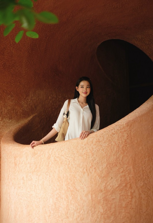 Nhan sắc tựa nàng thơ của Nhan sắc tựa nàng thơ của