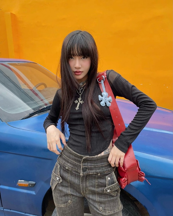 Những bản phối thường ngày giúp “búp bê Saabirose” ghi điểm trong lòng khán giả trẻ Những bản phối thường ngày giúp “búp bê Saabirose” ghi điểm trong lòng khán giả trẻ