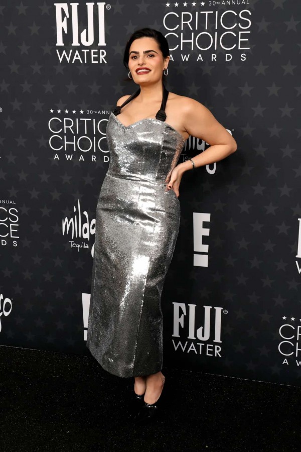 Những “bộ cánh” xấu nhất tại lễ trao giải Critics Choice Awards 2025 Những “bộ cánh” xấu nhất tại lễ trao giải Critics Choice Awards 2025