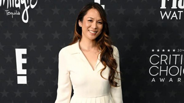 Những “bộ cánh” xấu nhất tại lễ trao giải Critics Choice Awards 2025 Những “bộ cánh” xấu nhất tại lễ trao giải Critics Choice Awards 2025