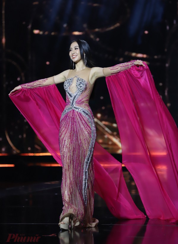 Những bộ đầm dạ hội đẹp nhất tại chung kết ”Miss Universe Việt Nam 2023”