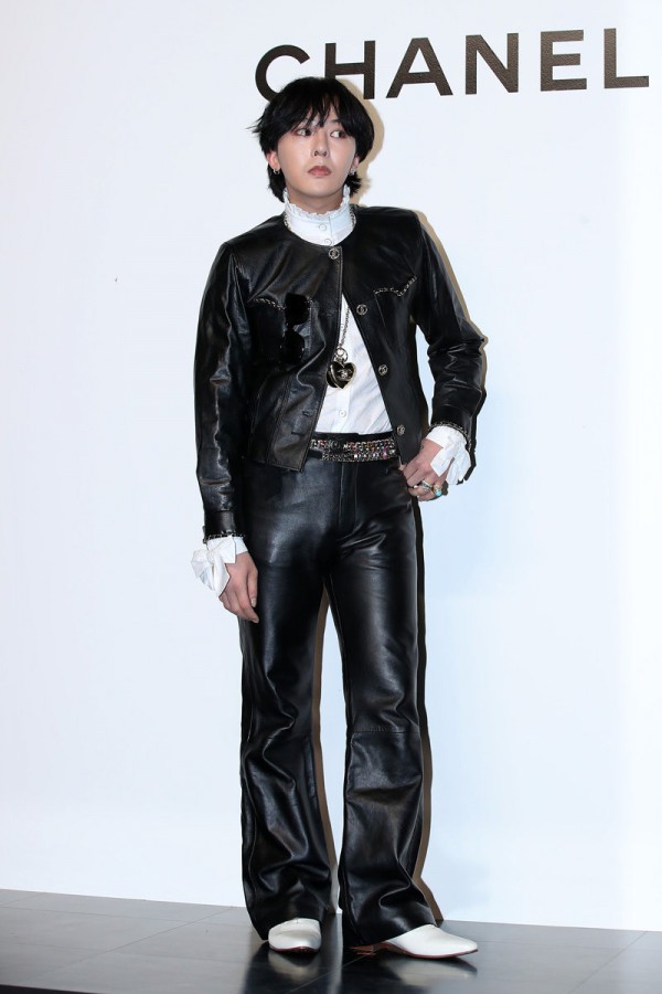 Những bộ trang phục ấn tượng nhất của G-Dragon: Biểu tượng thời trang châu Á