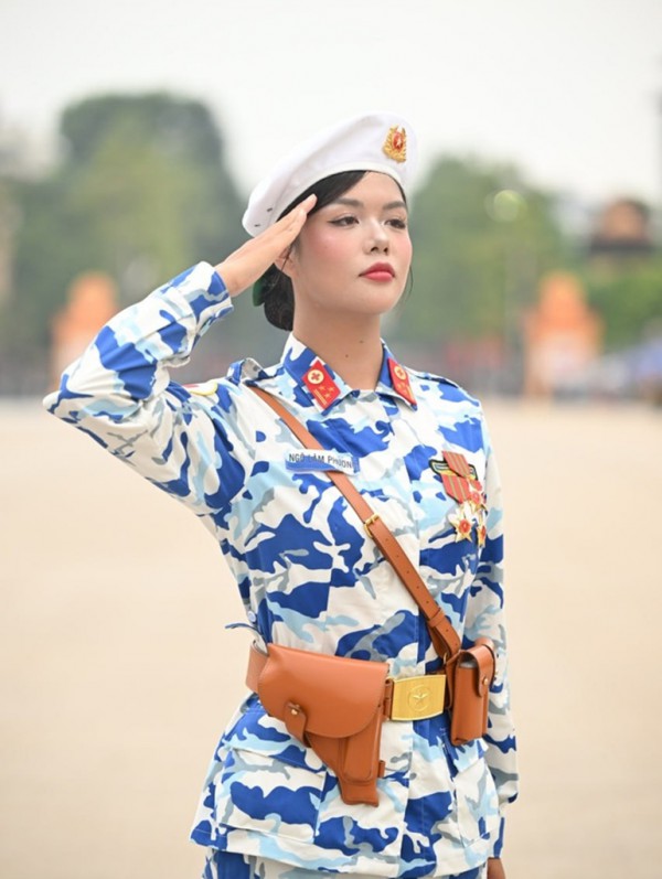 Những “bông hồng quân đội” tỏa sáng tại A80 Những “bông hồng quân đội” tỏa sáng tại A80